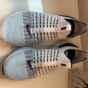 Brand new mens nike size 9